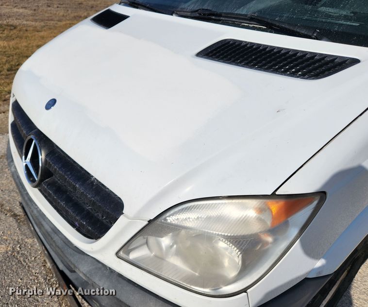 image for item KT9455 2011 Mercedes Benz Sprinter 2500  delivery van