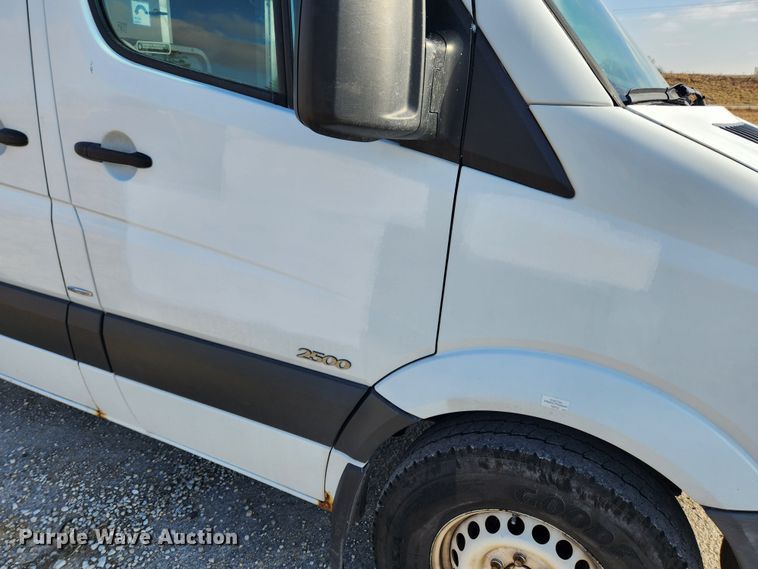 image for item KT9455 2011 Mercedes Benz Sprinter 2500  delivery van