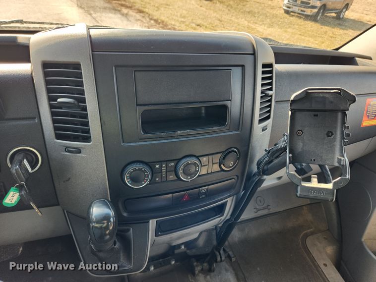 image for item KT9455 2011 Mercedes Benz Sprinter 2500  delivery van