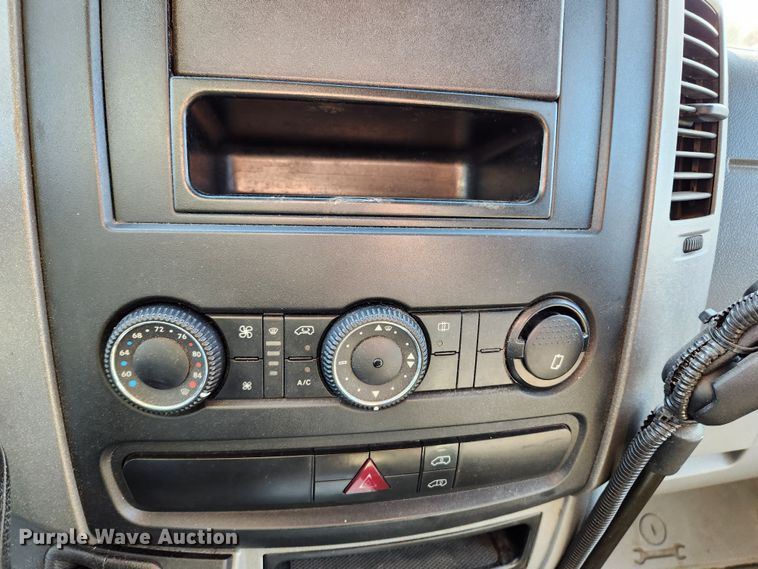 image for item KT9455 2011 Mercedes Benz Sprinter 2500  delivery van