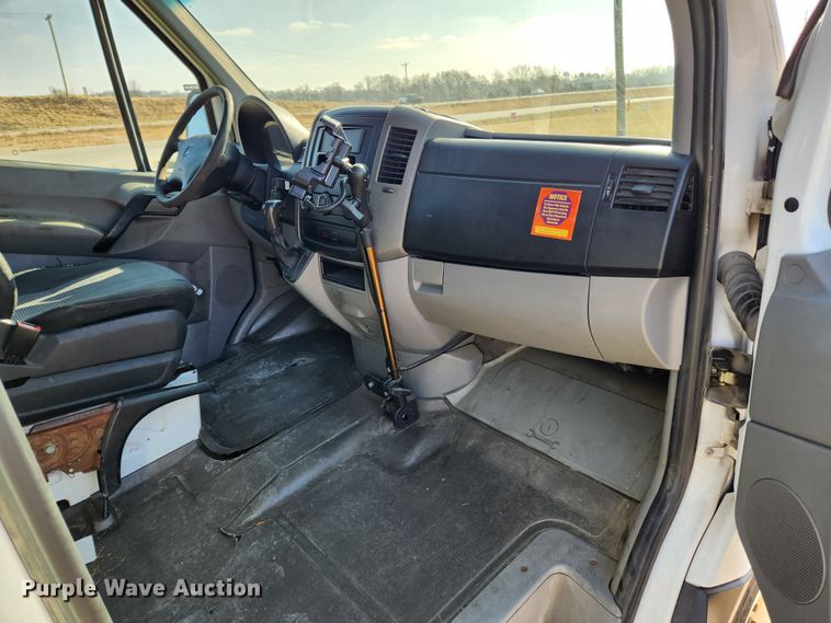 image for item KT9455 2011 Mercedes Benz Sprinter 2500  delivery van