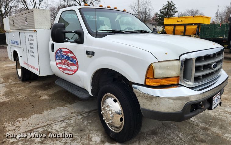 image for item KT9562 1999 Ford F450 Super Duty XLT  utility / service truck