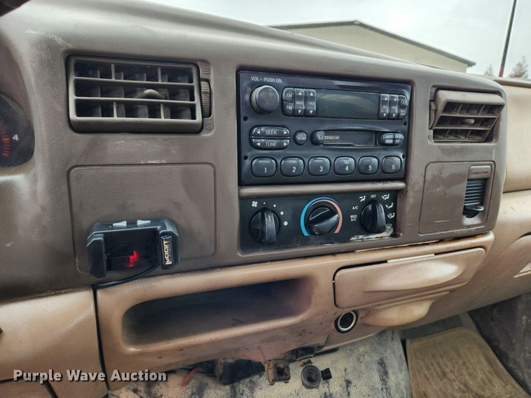 image for item KT9562 1999 Ford F450 Super Duty XLT  utility / service truck