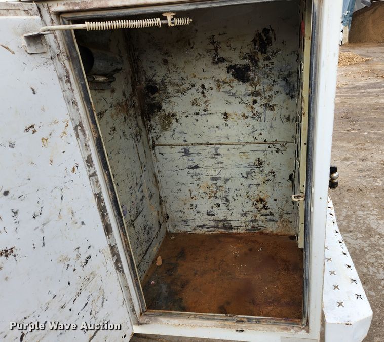 image for item KT9562 1999 Ford F450 Super Duty XLT  utility / service truck