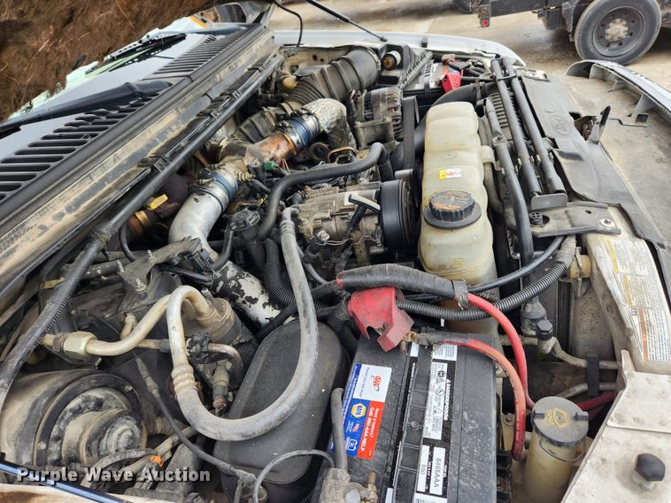 image for item KT9562 1999 Ford F450 Super Duty XLT  utility / service truck