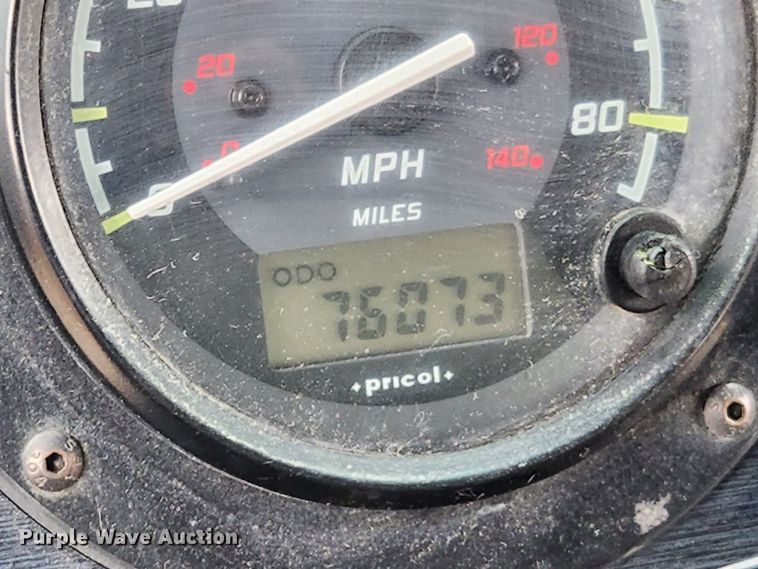 image for item KT9600 2000 Freightliner MT45  delivery van