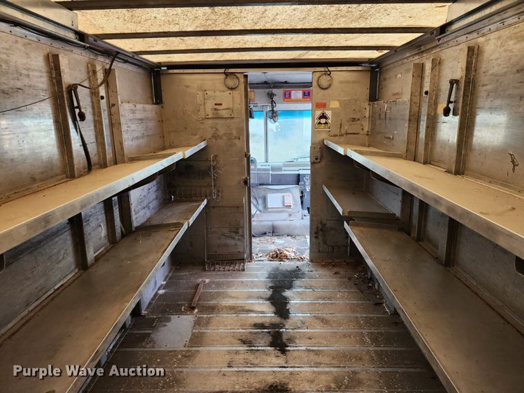 image for item KT9600 2000 Freightliner MT45  delivery van