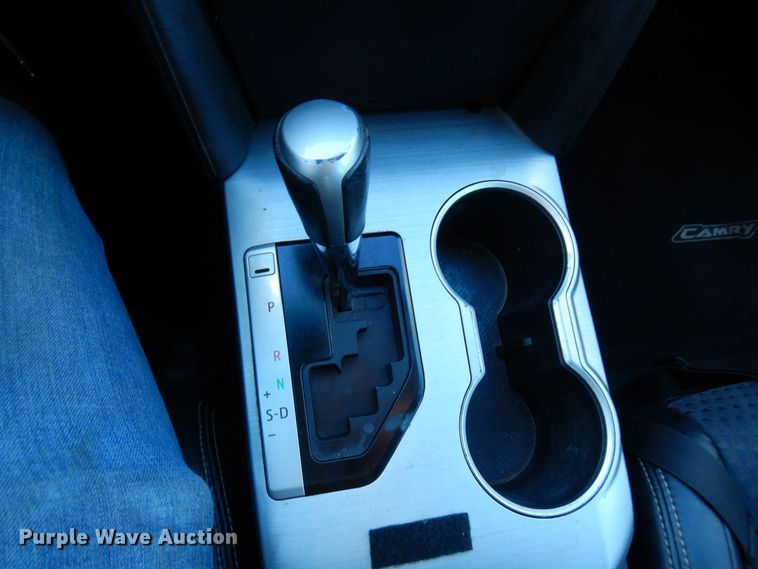 image for item KU9725 2012 Toyota Camry SE