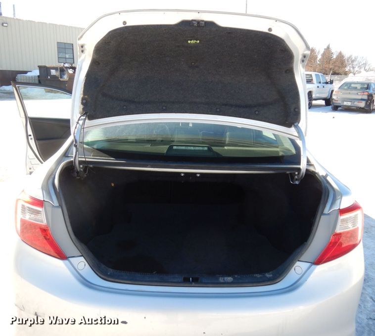 image for item KU9725 2012 Toyota Camry SE