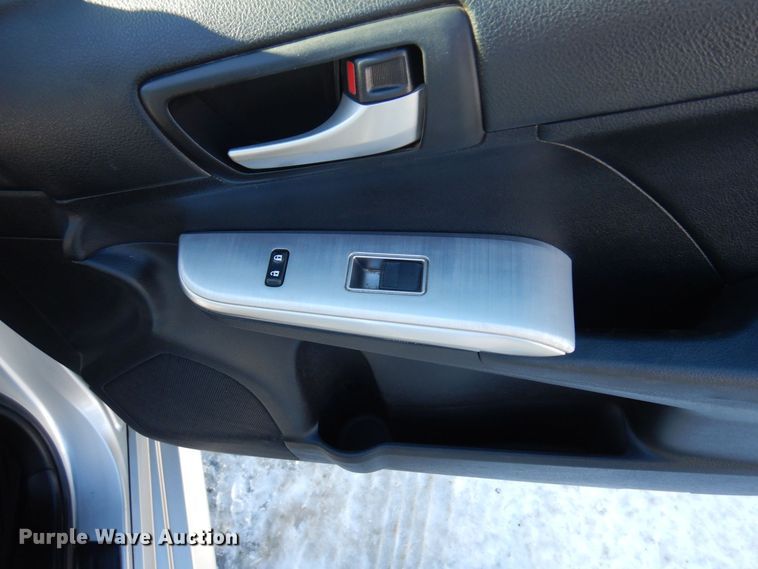 image for item KU9726 2012 Toyota Camry SE