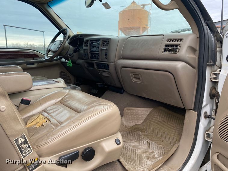 image for item KV9747 2000 Ford Excursion  SUV