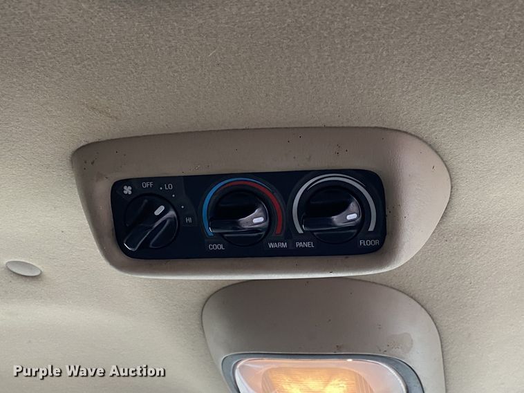 image for item KV9747 2000 Ford Excursion  SUV