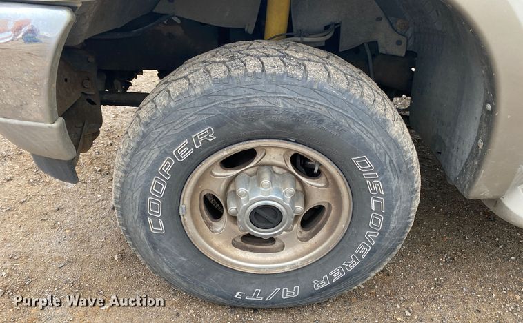 image for item KV9747 2000 Ford Excursion  SUV