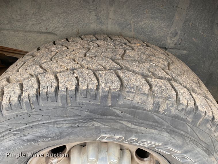 image for item KV9747 2000 Ford Excursion  SUV