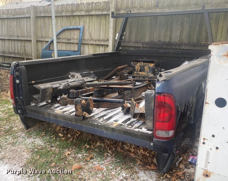 image for item KV9751 Pickup truck bed