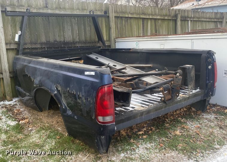 image for item KV9751 Pickup truck bed