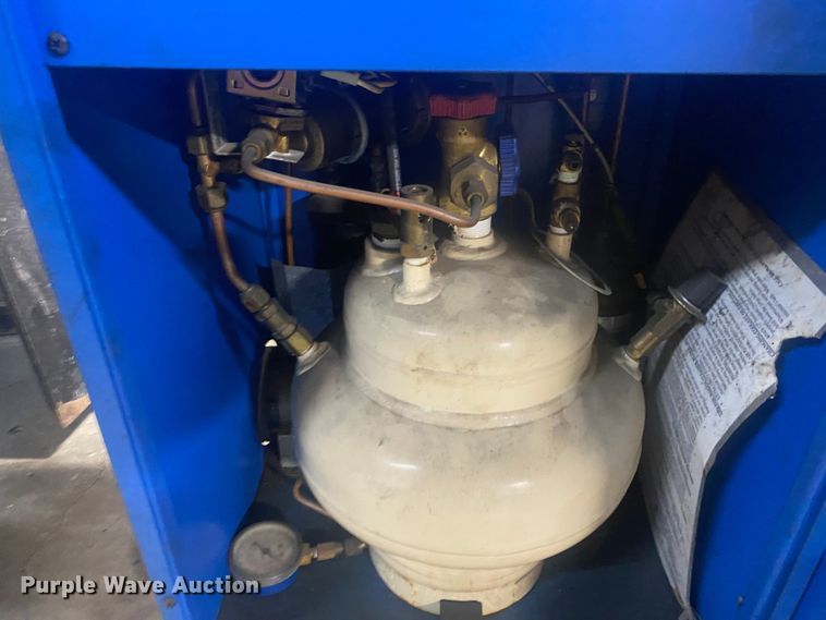 image for item KV9753 (2) refrigerant recovery and recycling systems