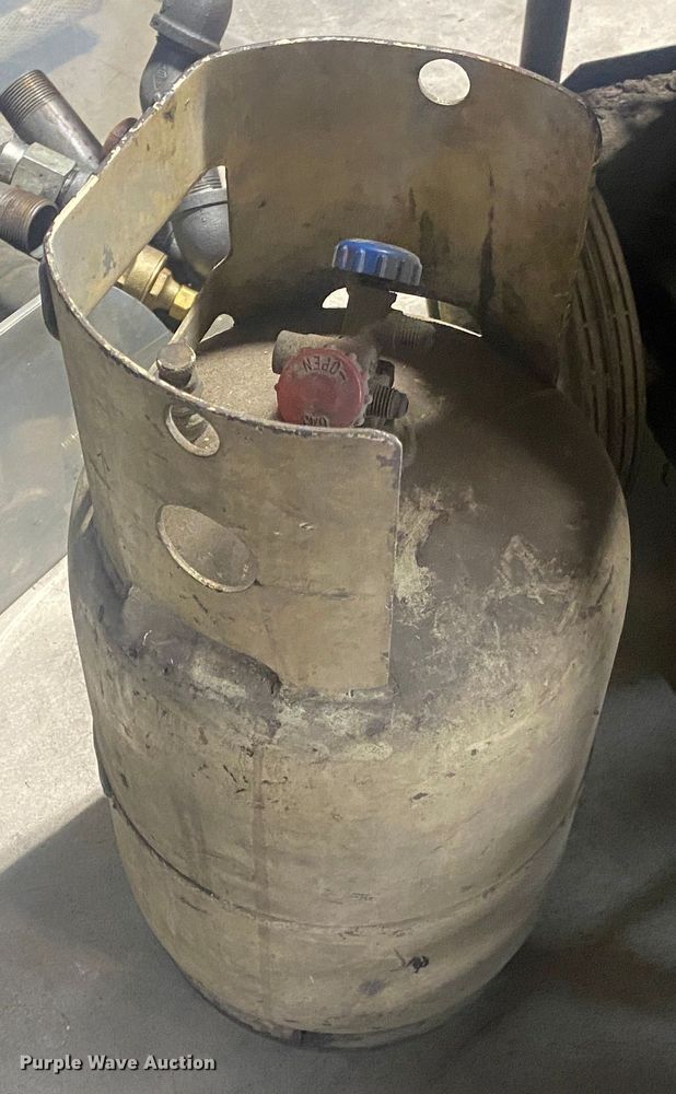 image for item KV9753 (2) refrigerant recovery and recycling systems