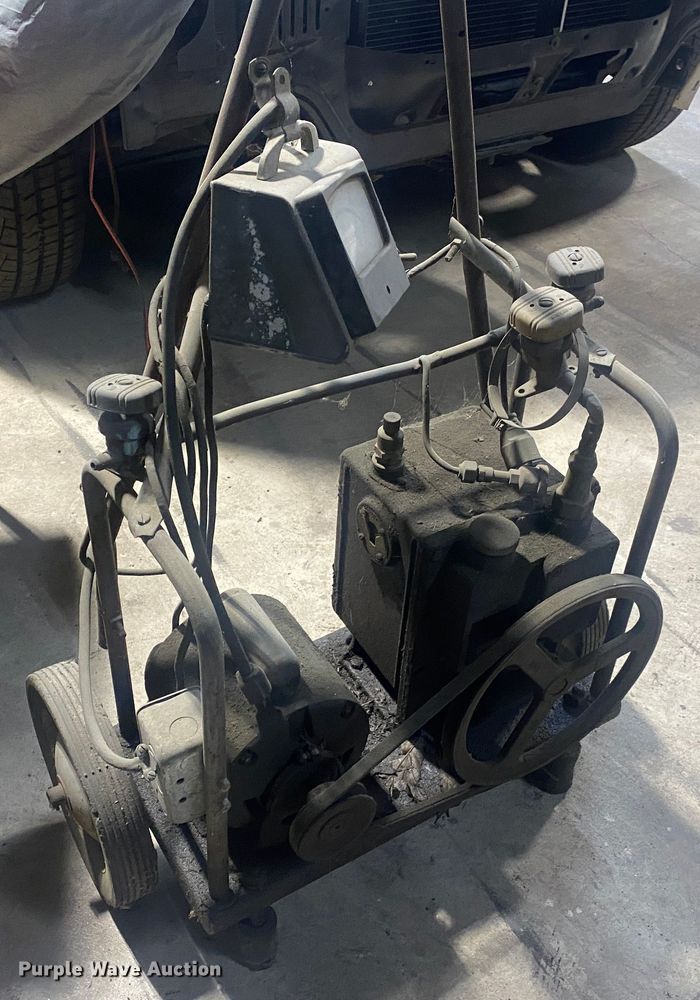 image for item KV9753 (2) refrigerant recovery and recycling systems