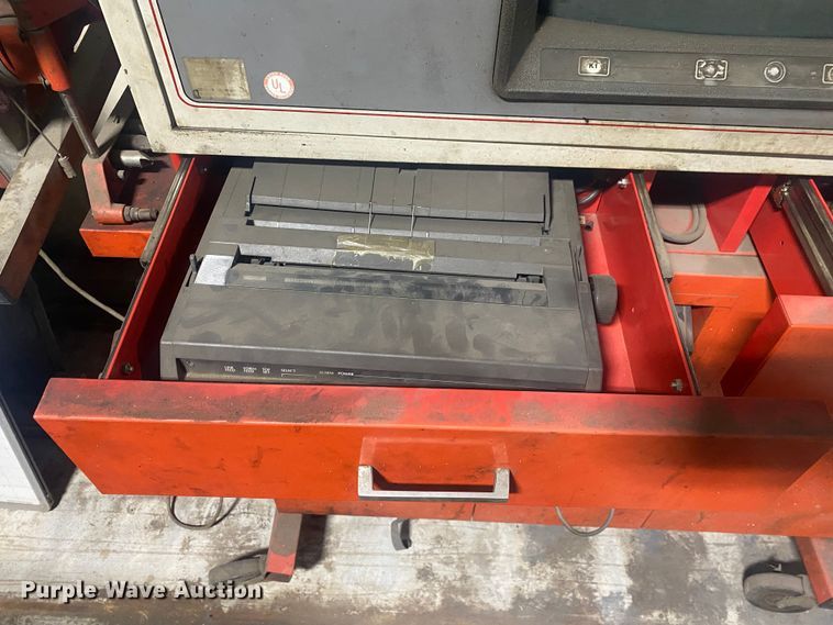 image for item KV9754 Hunter D111   alignment machine