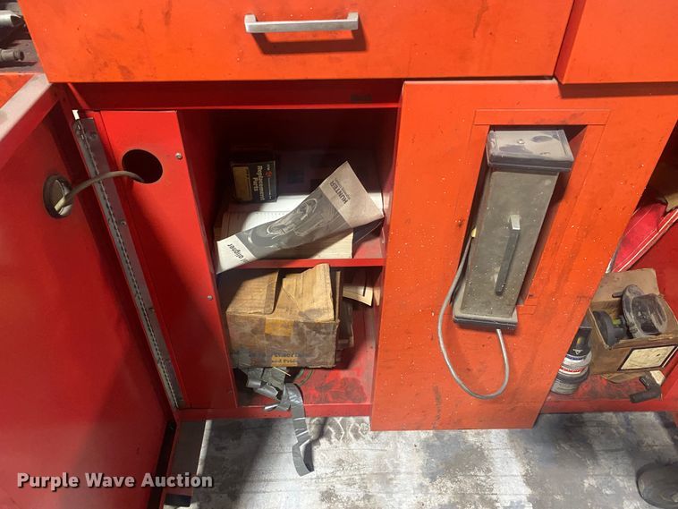 image for item KV9754 Hunter D111   alignment machine