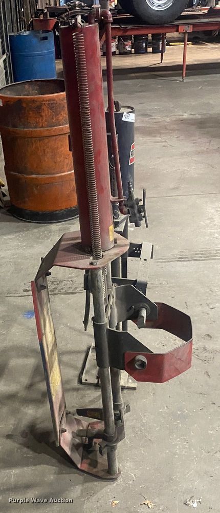 image for item KV9755 (2) strut compressors