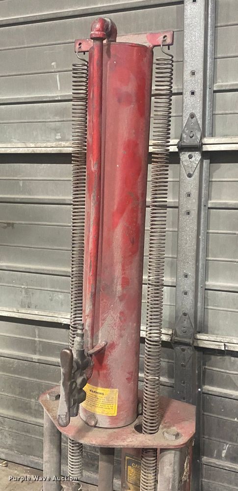 image for item KV9755 (2) strut compressors