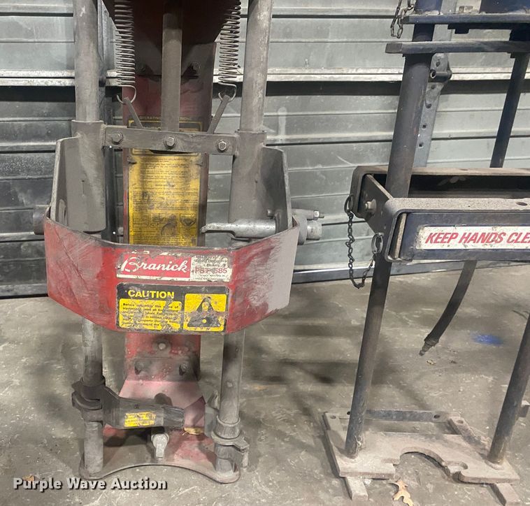 image for item KV9755 (2) strut compressors