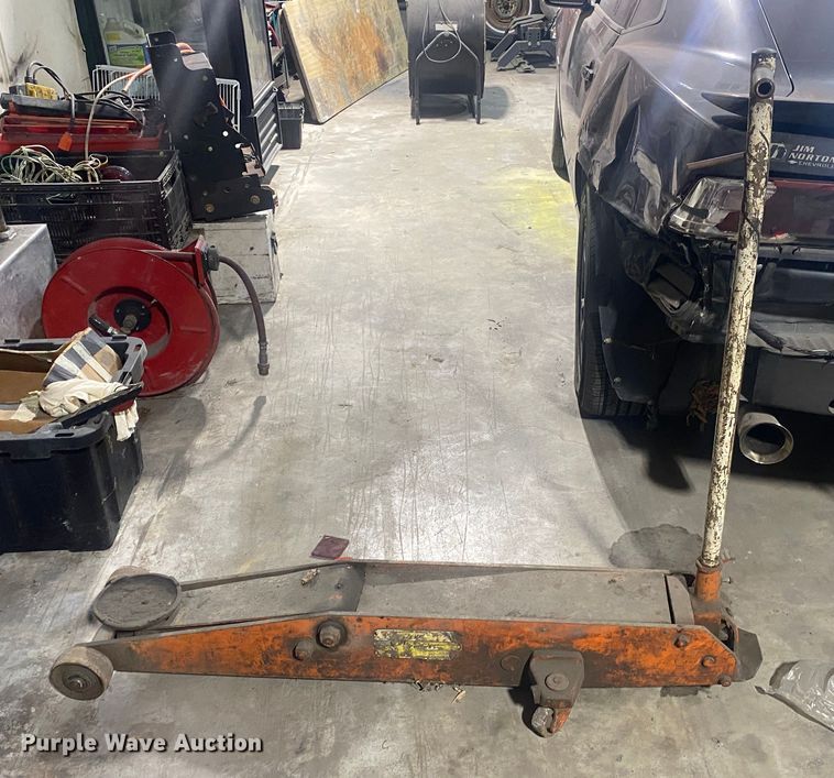 image for item KV9755 (2) strut compressors