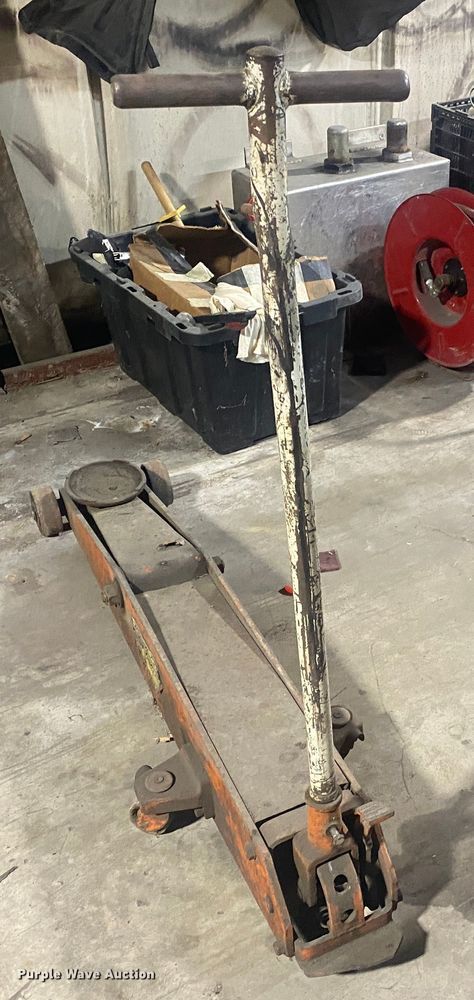 image for item KV9755 (2) strut compressors