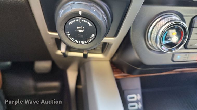 image for item LA9315 2018 Ford F150 Lariat SuperCrew pickup truck