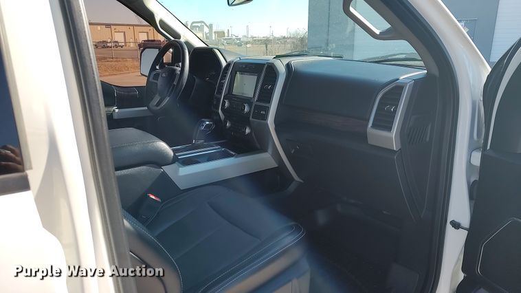 image for item LA9315 2018 Ford F150 Lariat SuperCrew pickup truck