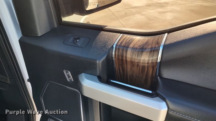 image for item LA9315 2018 Ford F150 Lariat SuperCrew pickup truck