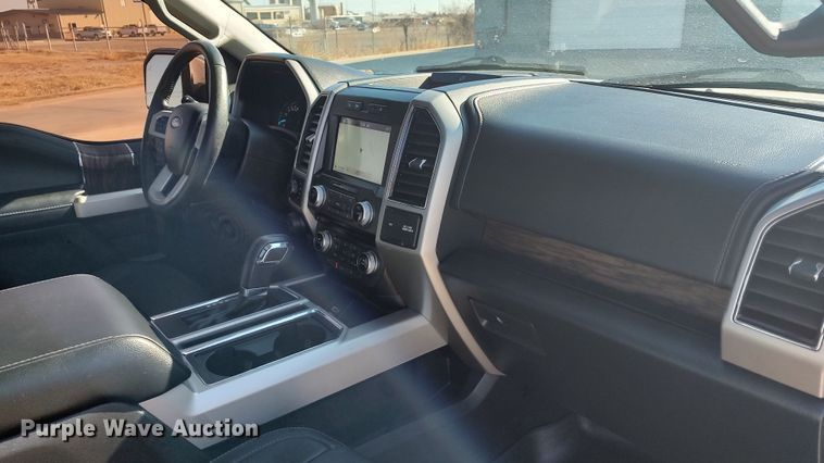 image for item LA9315 2018 Ford F150 Lariat SuperCrew pickup truck