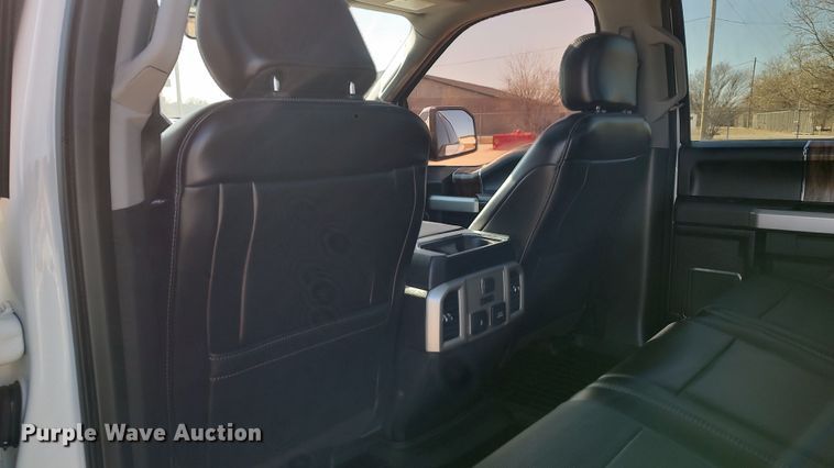 image for item LA9315 2018 Ford F150 Lariat SuperCrew pickup truck