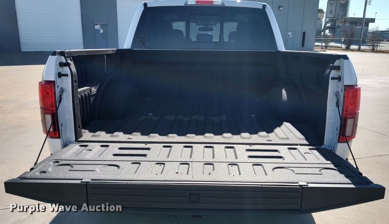 image for item LA9315 2018 Ford F150 Lariat SuperCrew pickup truck