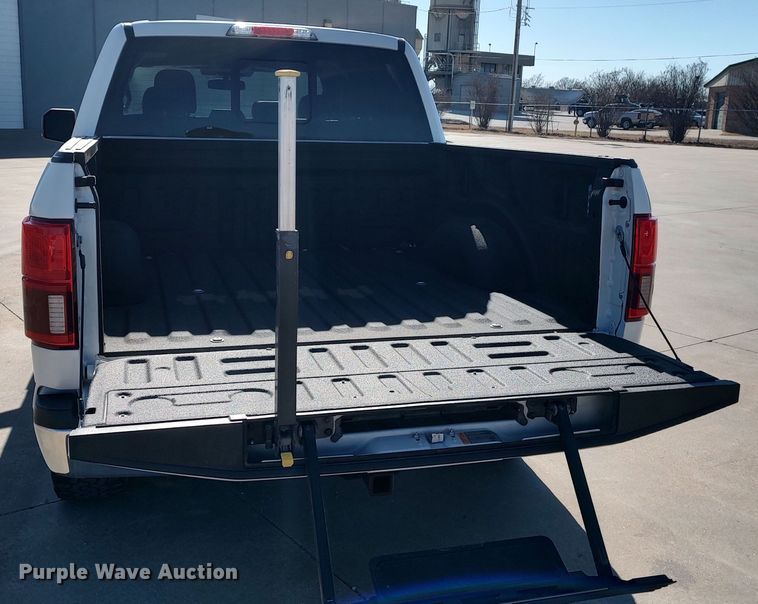 image for item LA9315 2018 Ford F150 Lariat SuperCrew pickup truck