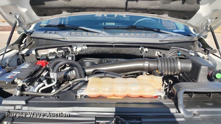 image for item LA9315 2018 Ford F150 Lariat SuperCrew pickup truck