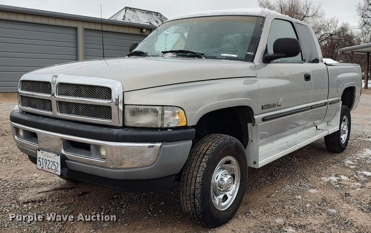 image for item LA9328 1998 Dodge Ram 2500  Quad Cab pickup truck