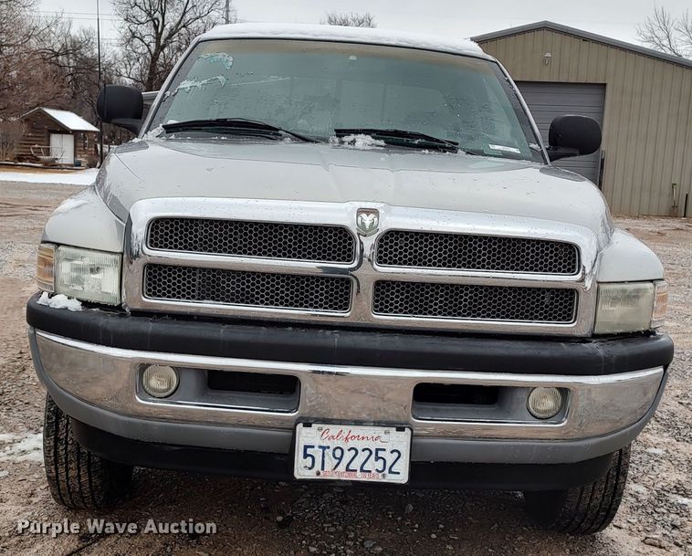 image for item LA9328 1998 Dodge Ram 2500  Quad Cab pickup truck