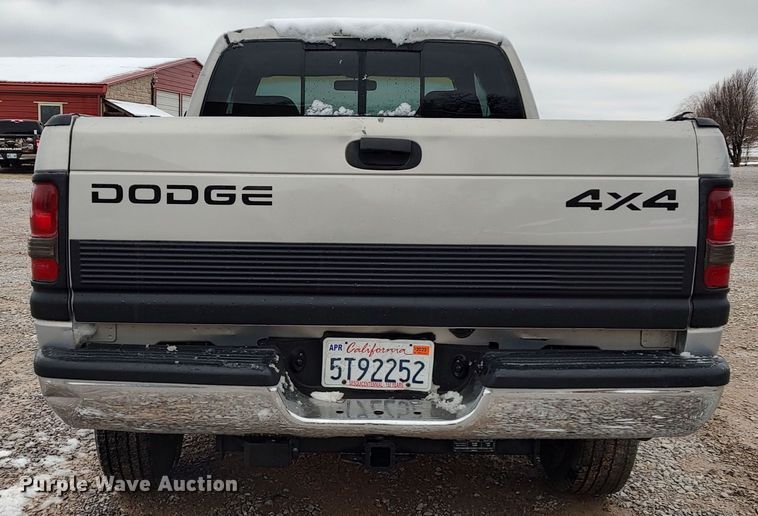 image for item LA9328 1998 Dodge Ram 2500  Quad Cab pickup truck