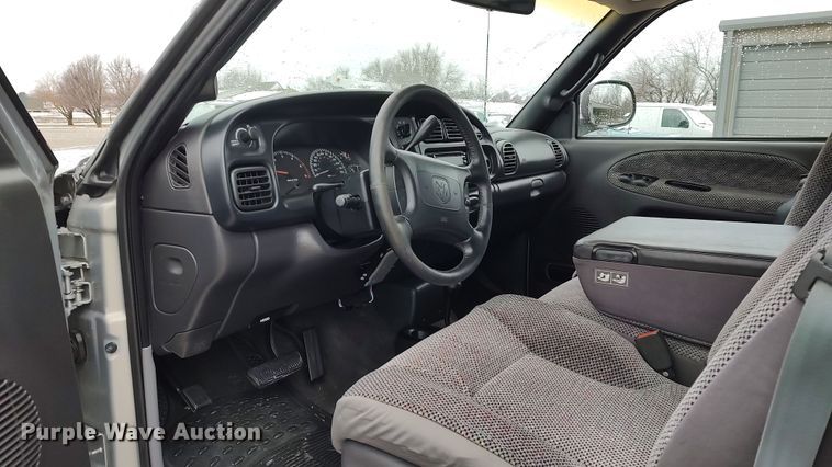 image for item LA9328 1998 Dodge Ram 2500  Quad Cab pickup truck