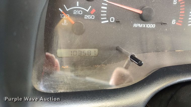 image for item LA9328 1998 Dodge Ram 2500  Quad Cab pickup truck