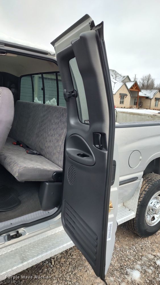 image for item LA9328 1998 Dodge Ram 2500  Quad Cab pickup truck