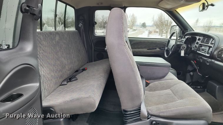 image for item LA9328 1998 Dodge Ram 2500  Quad Cab pickup truck