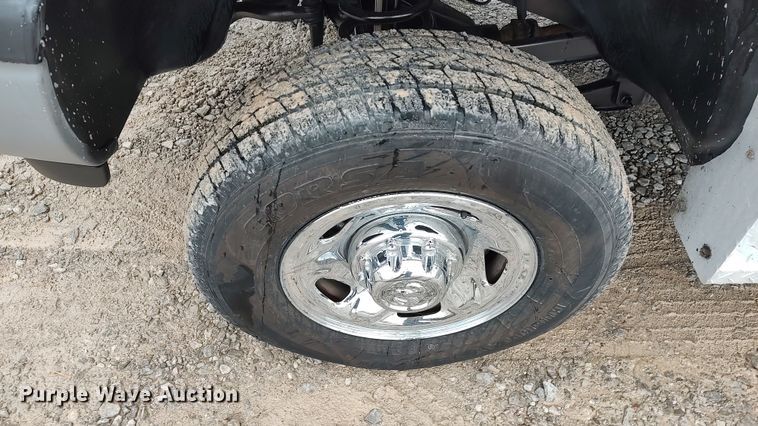 image for item LA9328 1998 Dodge Ram 2500  Quad Cab pickup truck