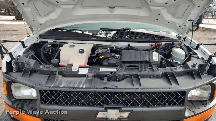 image for item LA9329 2004 Chevrolet Express G3500  school bus