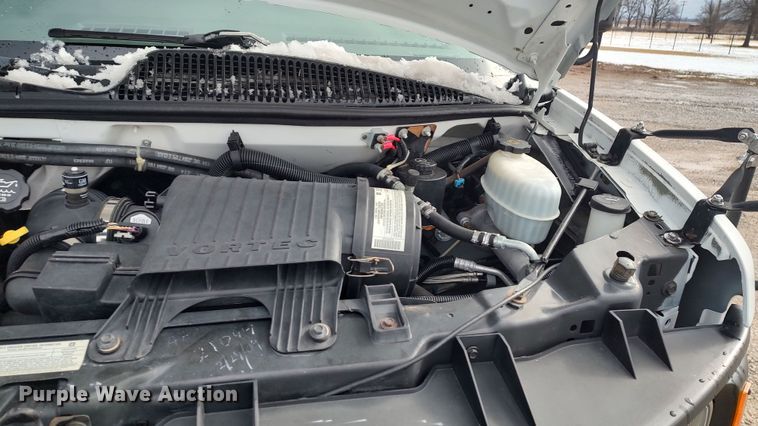 image for item LA9329 2004 Chevrolet Express G3500  school bus