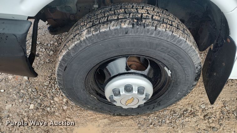 image for item LA9329 2004 Chevrolet Express G3500  school bus