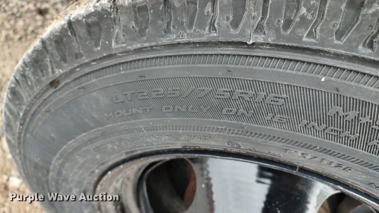 image for item LA9329 2004 Chevrolet Express G3500  school bus